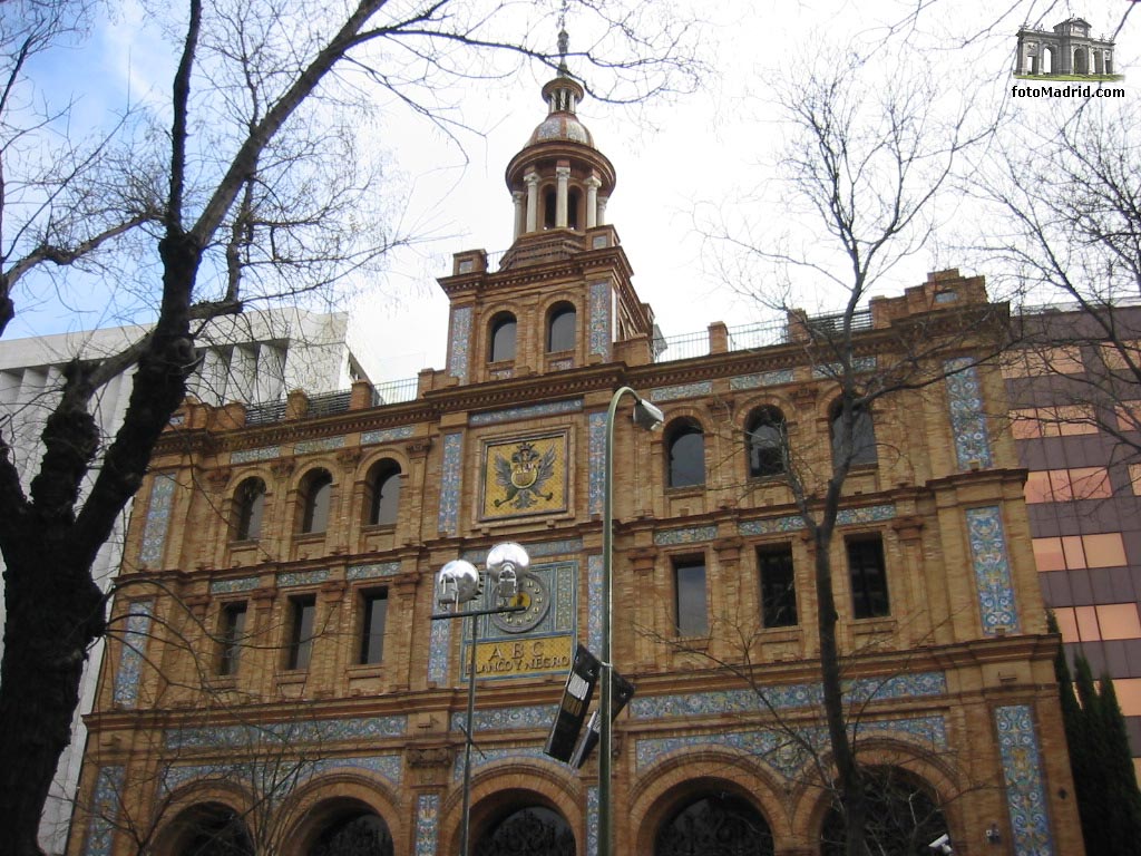ABC Serrano. Edificio de Blanco y Negro