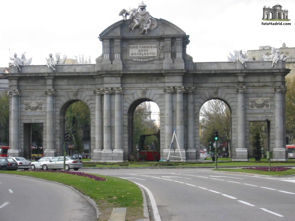 La Puerta de Alcal�