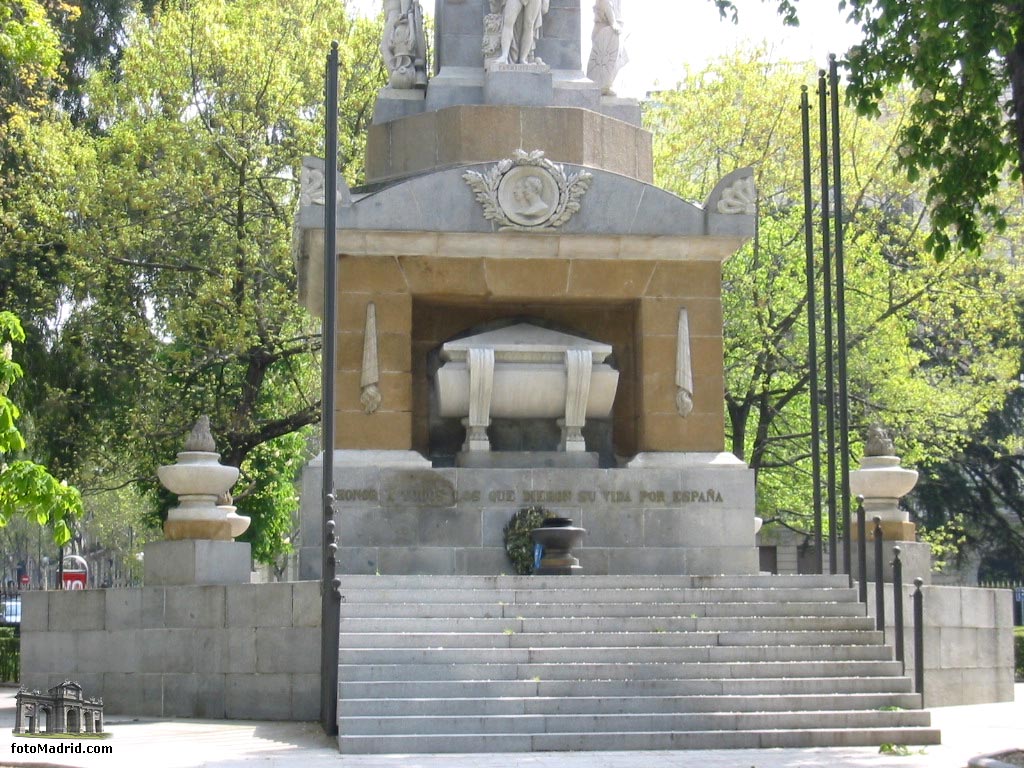 Monumento v�ctimas del 2 de mayo