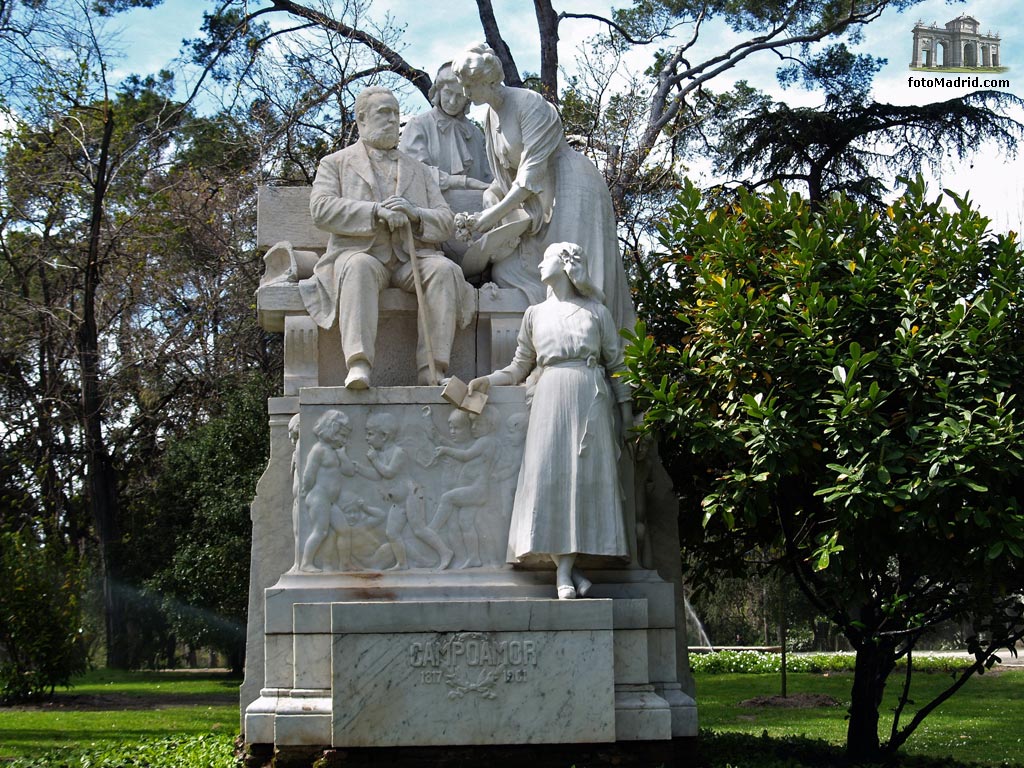 Monumento a Ram�n de Campoamor