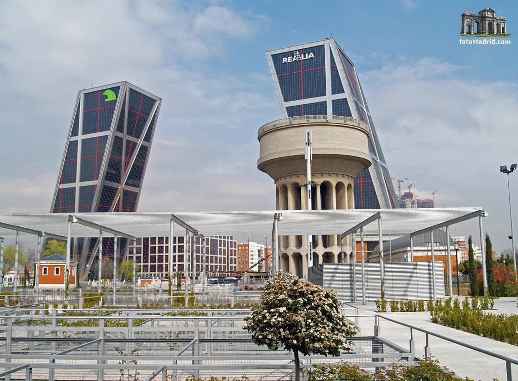 Parque 4� Dep�sito. Plaza Castilla