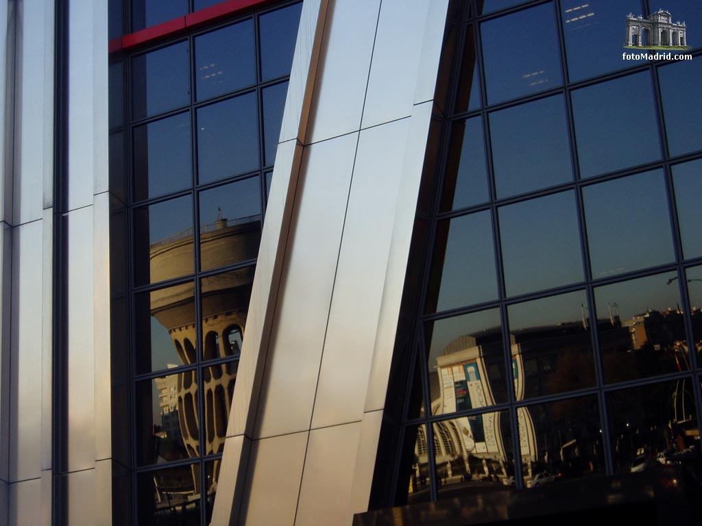 Dep�sito y Puerta de Europa